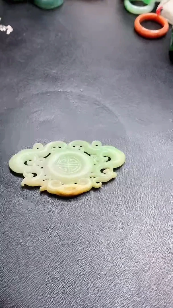 颈饰未镶嵌翡翠天然缅甸a货翡翠