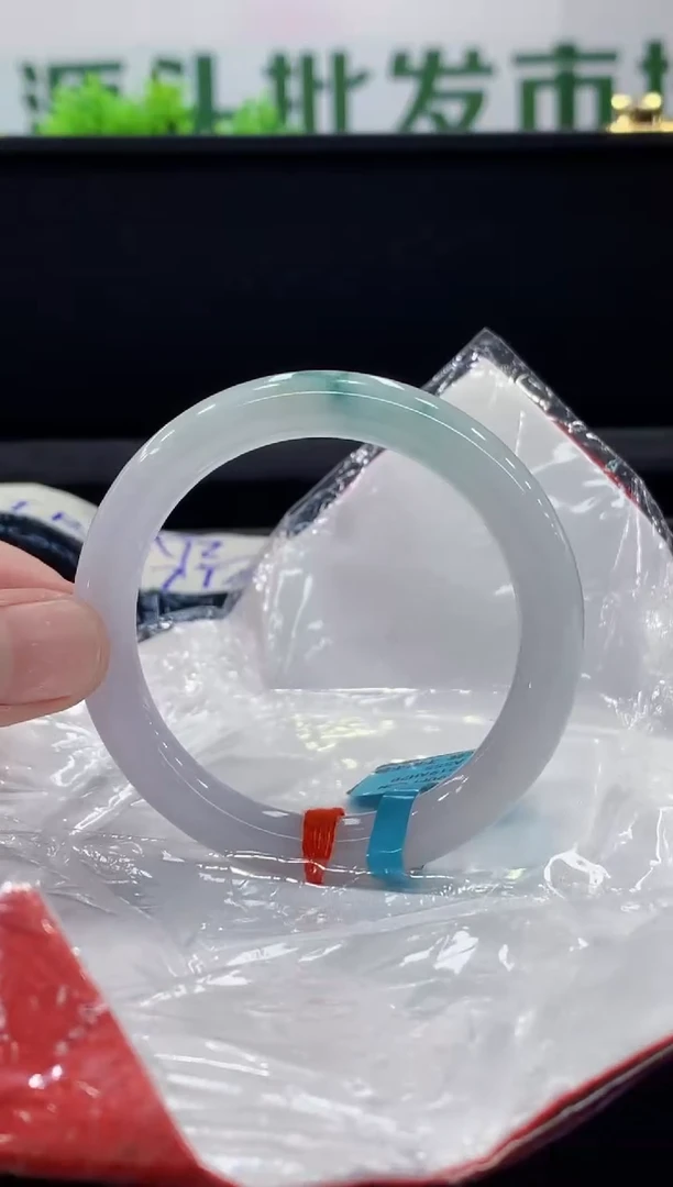 未镶嵌手镯翡翠翡翠手镯