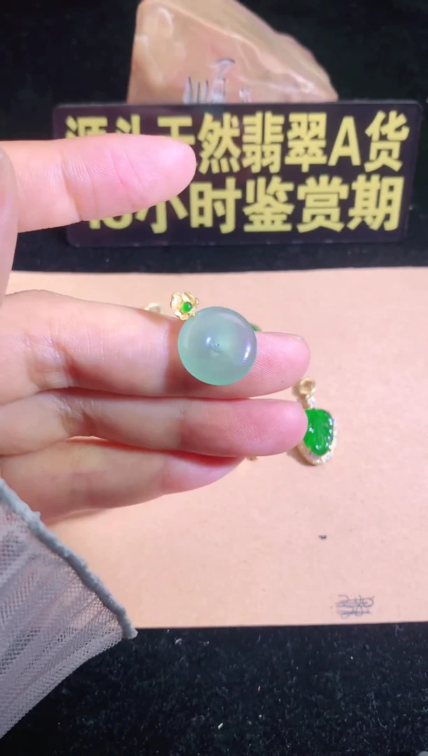 翡翠18K金镶嵌颈饰源头翡翠工厂一手货源