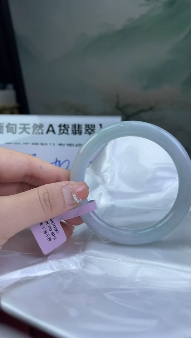 翡翠手镯未镶嵌4