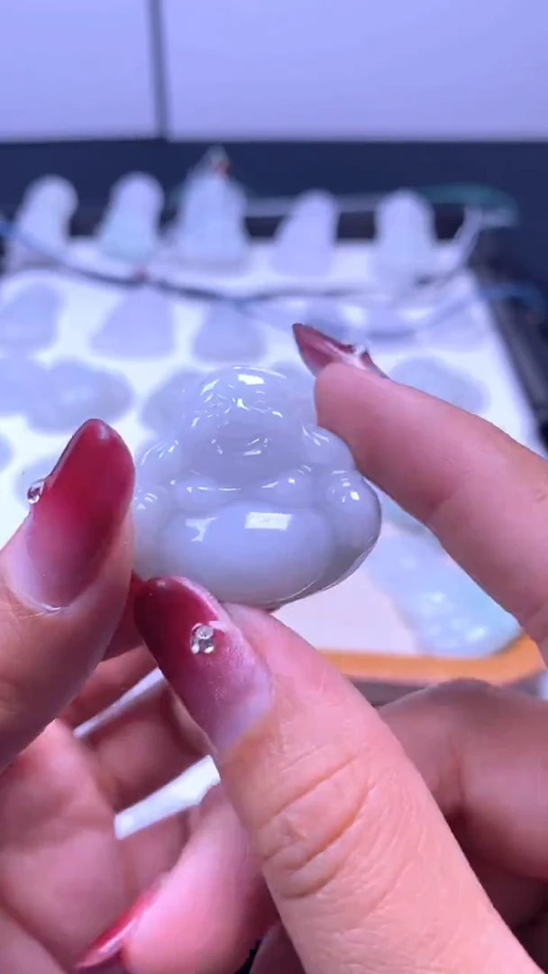 颈饰未镶嵌翡翠A