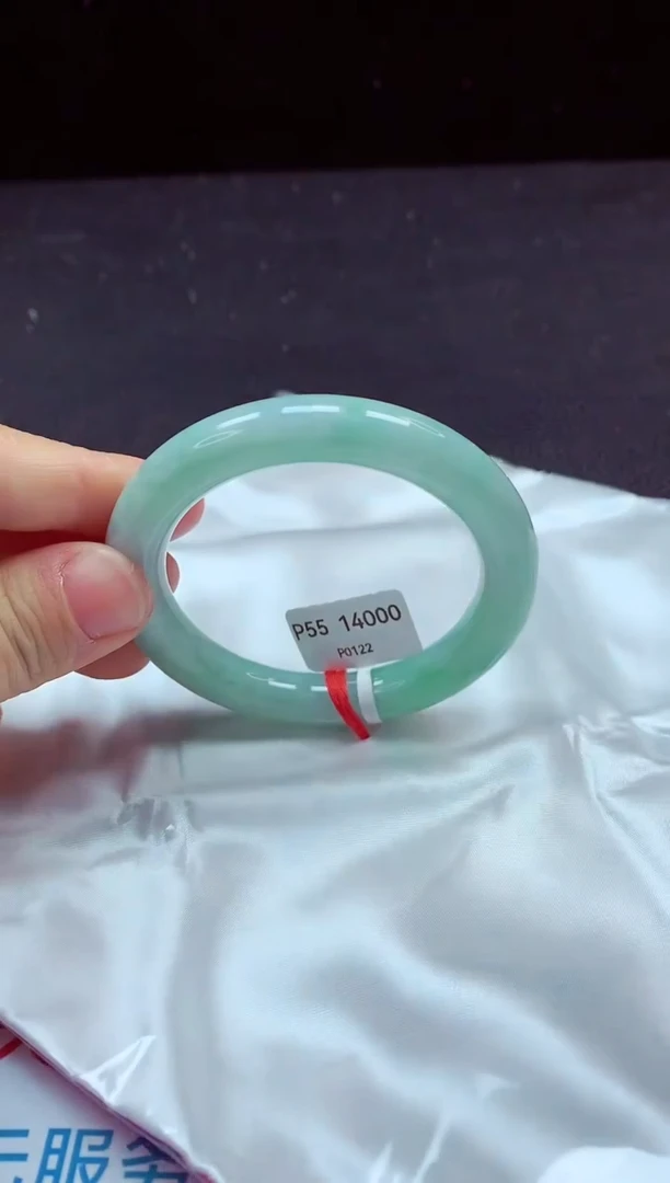 【闪购商品】翡翠手镯未镶嵌镯子55+