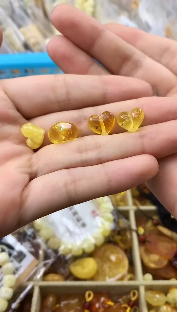 未镶嵌蜜蜡裸石1324