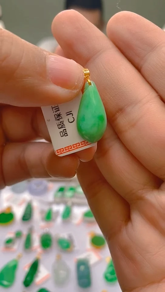 【闪购商品】翡翠颈饰18K金镶嵌新号开播，全场乱卖