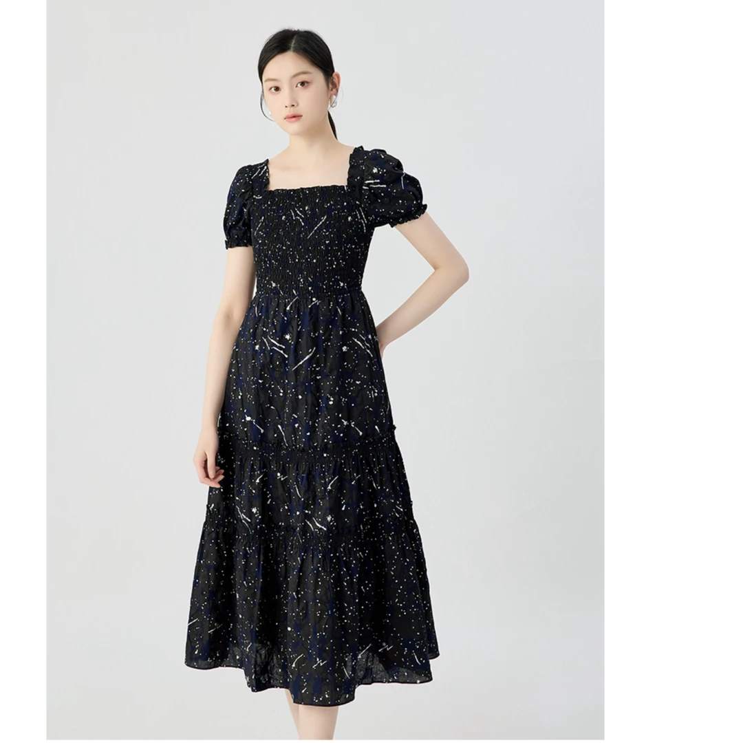 GIRDEAR/哥弟150014精致立体纹理质感百搭长款方领泡泡短袖连衣裙