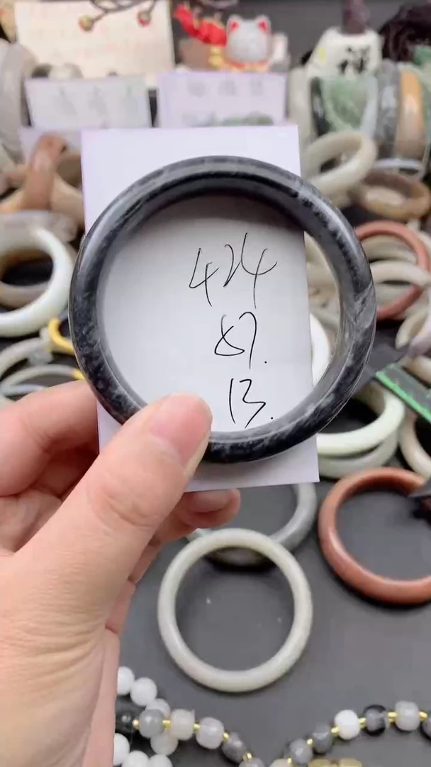 未镶嵌手镯石英质玉424