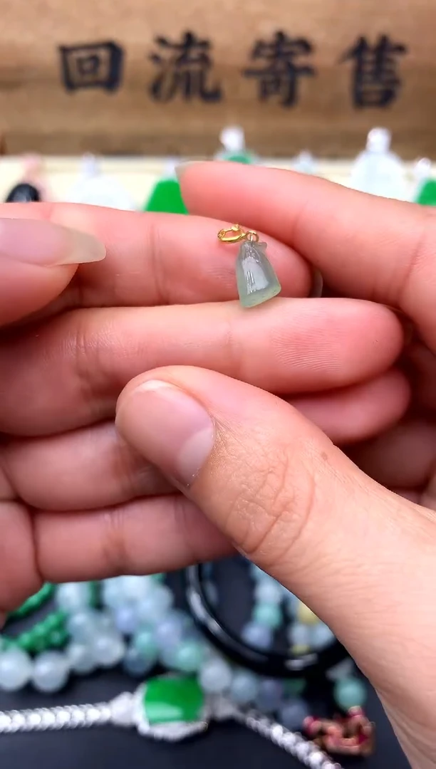 【闪购商品】翡翠颈饰18K金镶嵌134-中国好珍宝