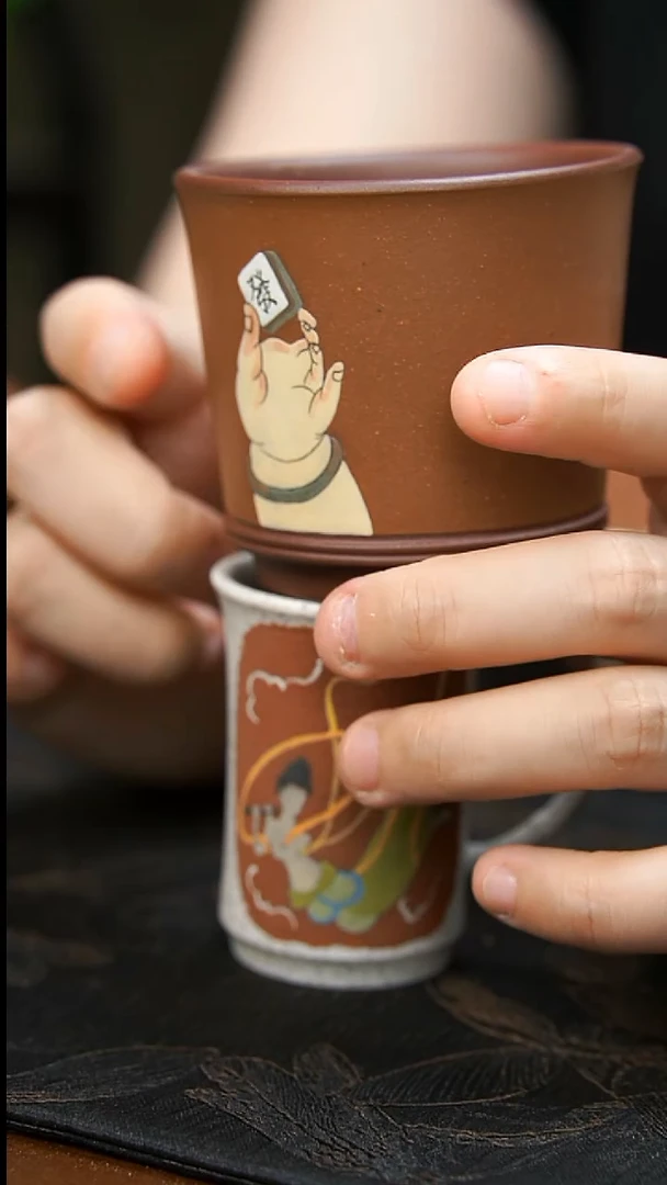 茶壶紫砂发财小手杯+敦煌手把杯