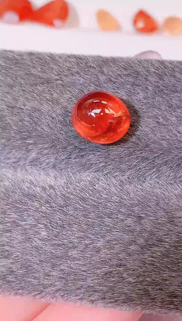 未镶嵌珠宝半成品石榴石（芬达石）天然芬达糖塔6.05ct