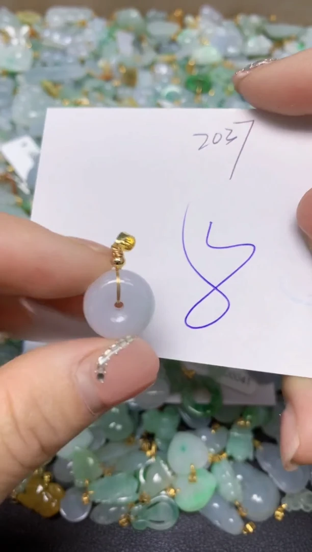 【闪购商品】翡翠挂件合金 天然翡翠A货