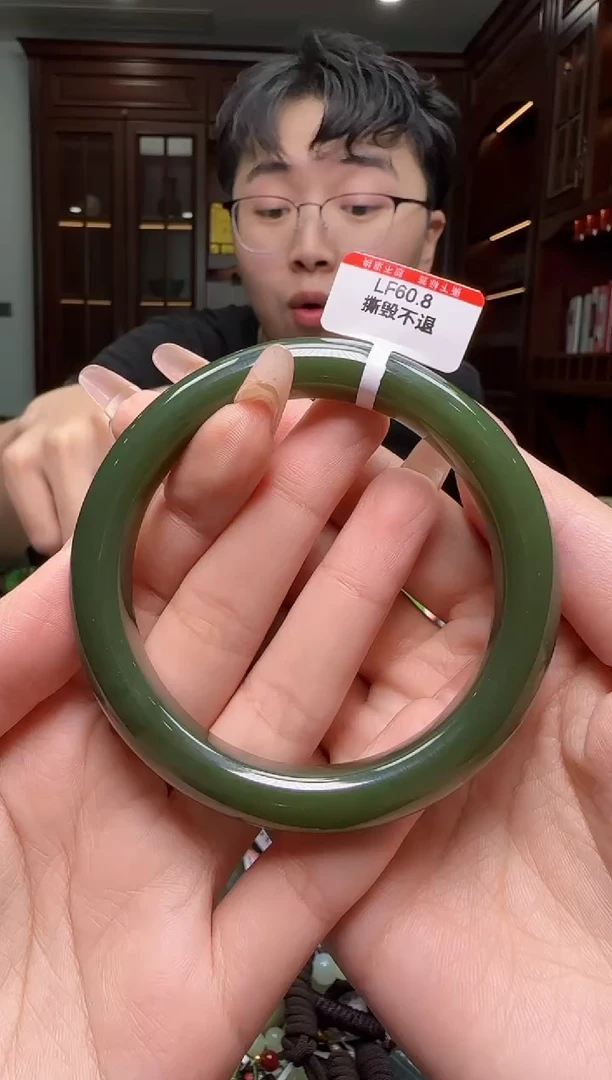 颈饰未镶嵌和田玉多样性发一