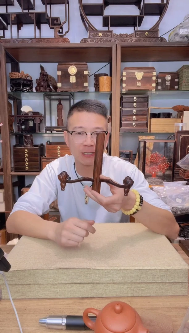 乌木类书架964大红酸枝瓷盘架  有色差