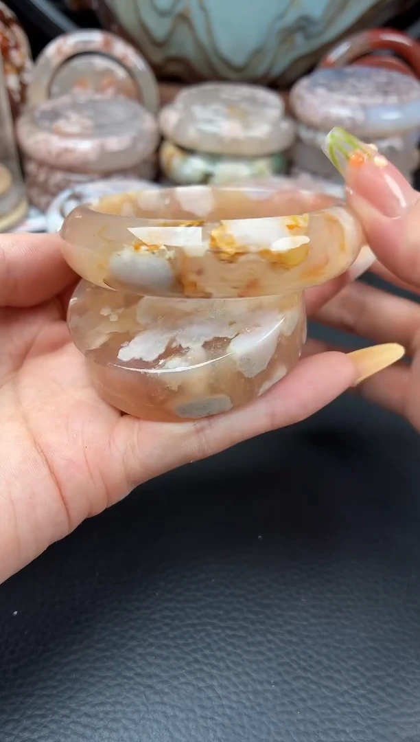 手镯（圆镯）玛瑙/玉髓未镶嵌56