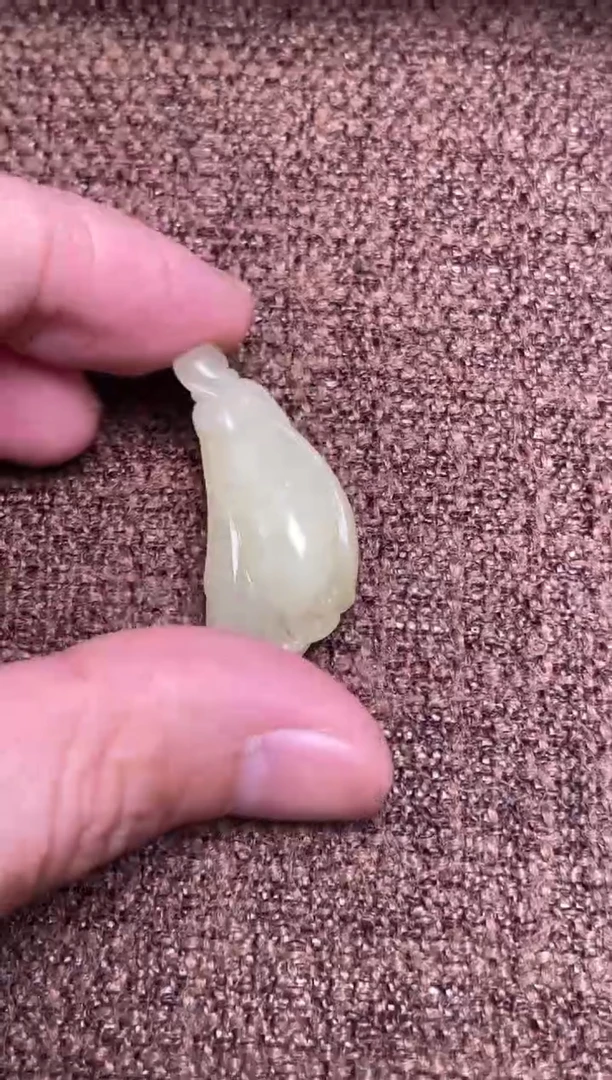 颈饰未镶嵌和田玉龙**一56