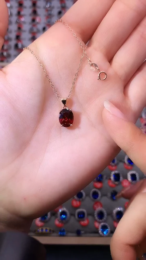 【闪购商品】石榴石吊坠(赠链)银S925镶嵌11111