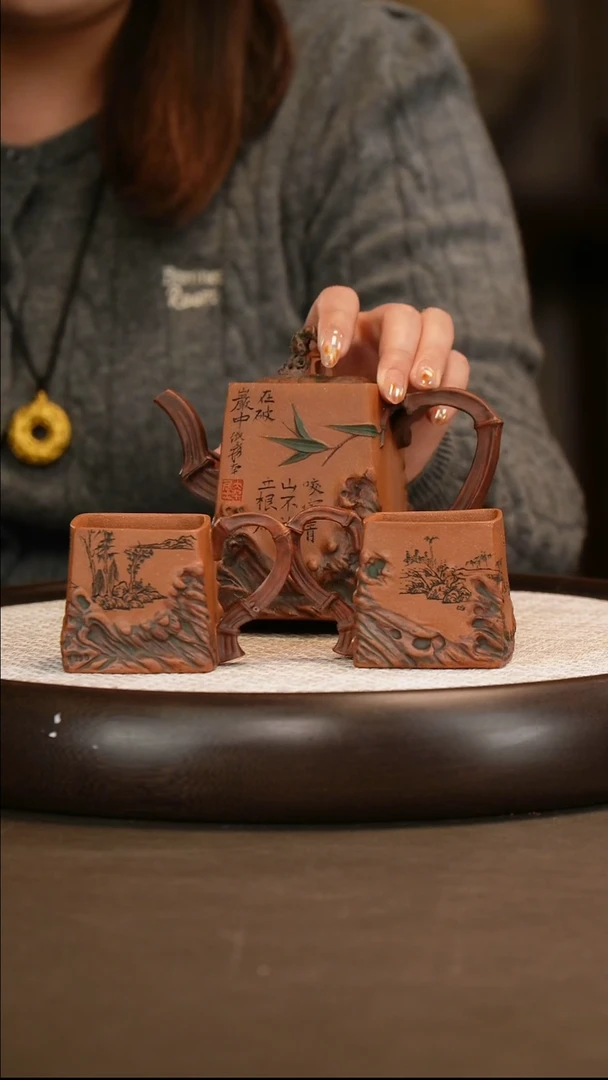 徐南 茂林修竹套组 300c/公鸡雕塑