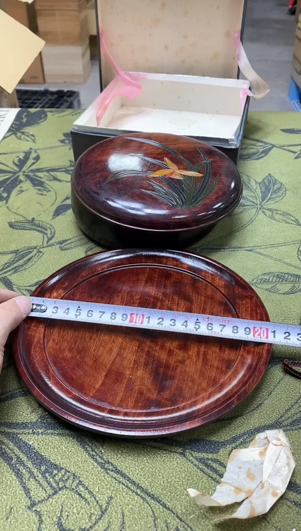 八万精选工艺品深****坊6685