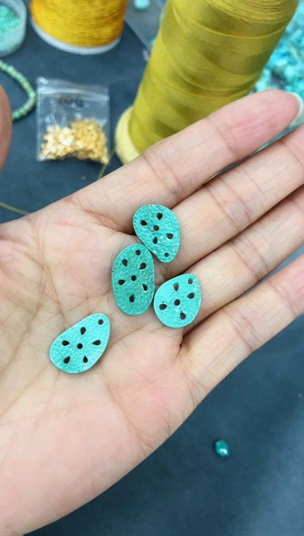 琥珀未镶嵌珠宝奇石藕片多样性发一件