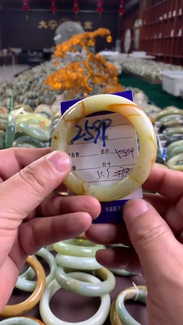 未镶嵌蛇纹石玉手镯2599