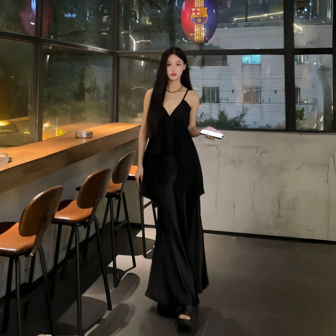 KaDaiShan【退运补6-8】时尚气质套装女吊带上衣+缎面长裙两件套