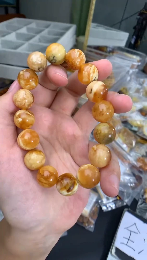 蜜蜡未镶嵌珠宝奇石1