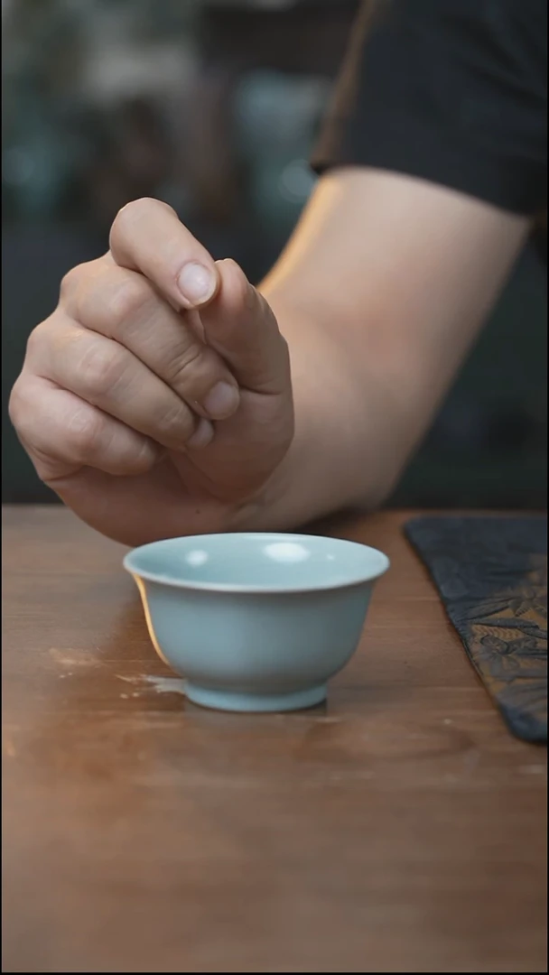 汝瓷 （王国奇）（天青）小压手杯