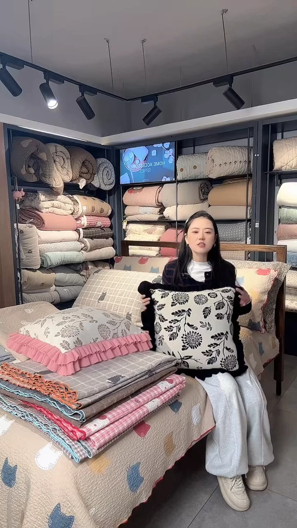 抱枕后豪豪豪豪好