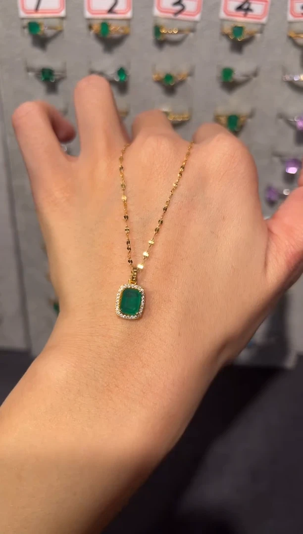 【闪购商品】祖母绿颈饰银S925镶嵌57557