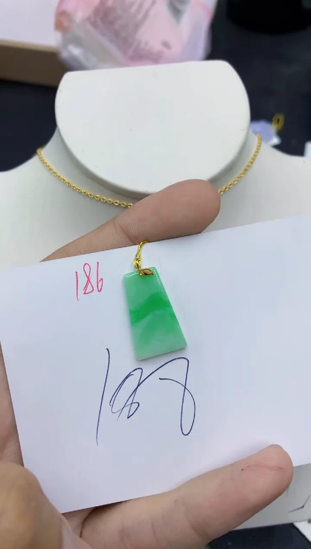 翡翠18K金镶嵌颈饰号链接1111111