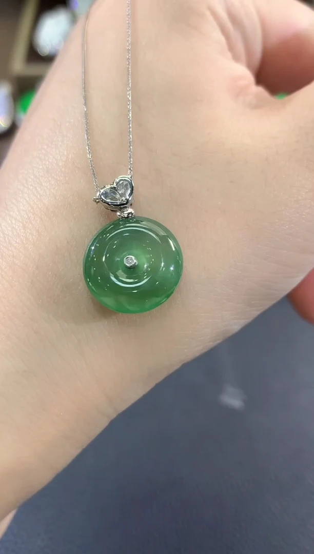 项链18K金镶嵌翡翠b49