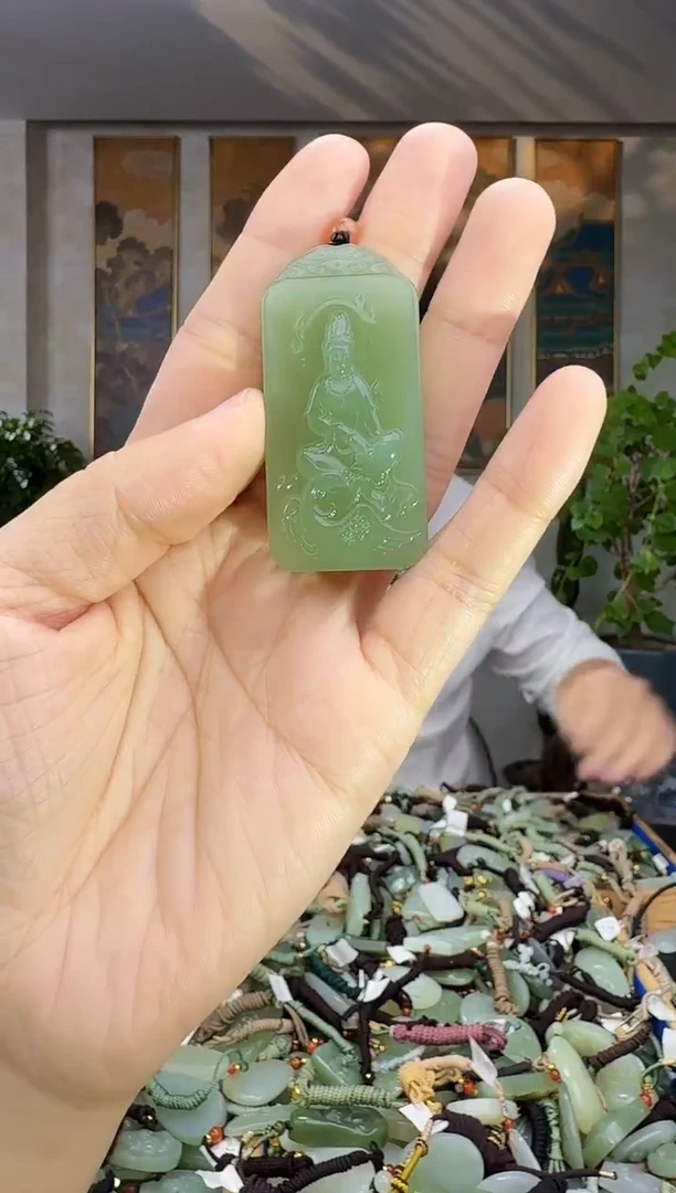 未镶嵌和田玉挂件拍一发一