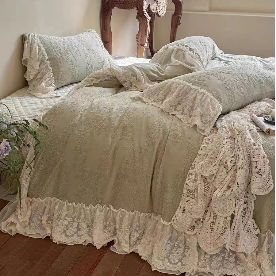 公主风蕾丝荷叶花边冬天牛奶绒四件套法式浪漫床盖款被套床上用品
