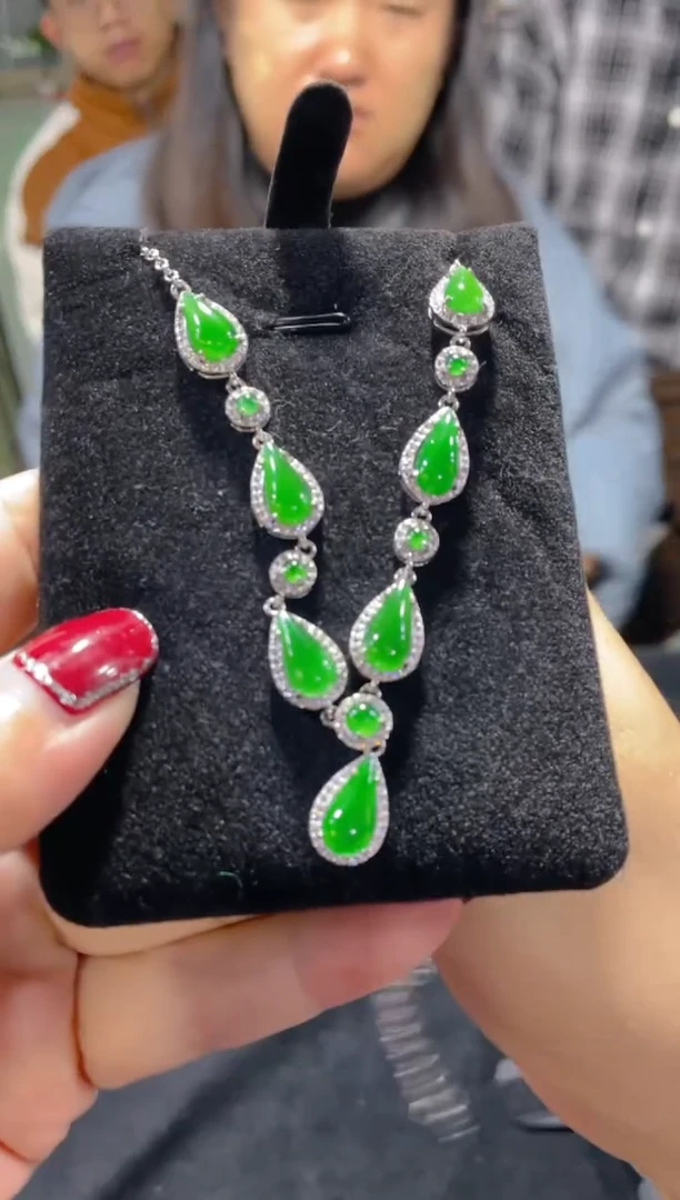 【闪购商品】定制翡翠未镶嵌天然A货翡翠假一罚四（多样性）