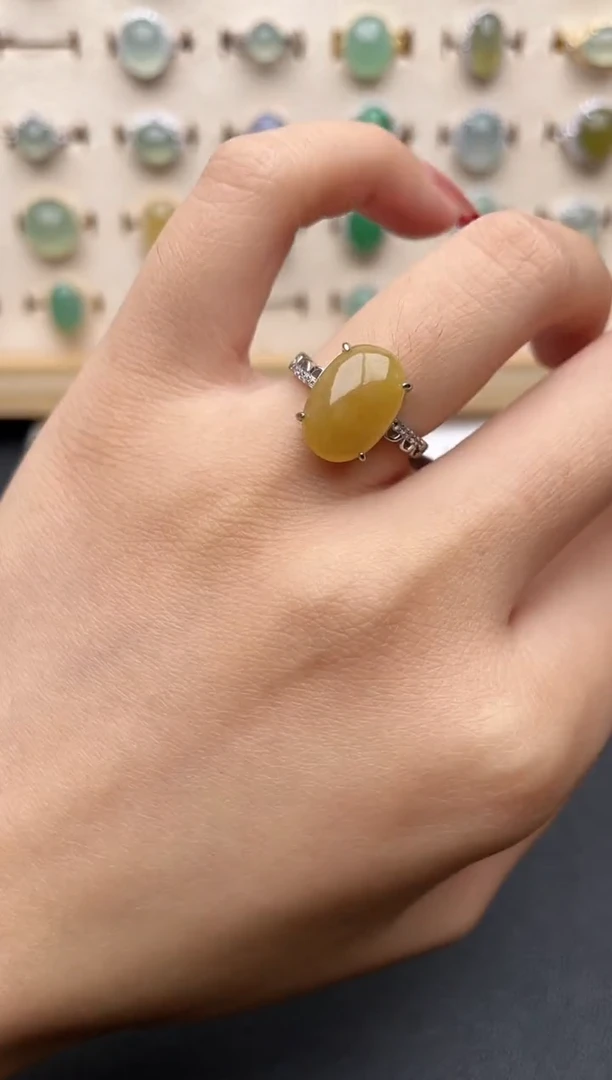 【闪购商品】翡翠戒指银S925镶嵌一物一证一礼盒