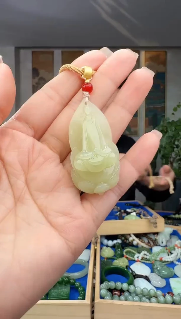 颈饰未镶嵌和田玉拍一发一