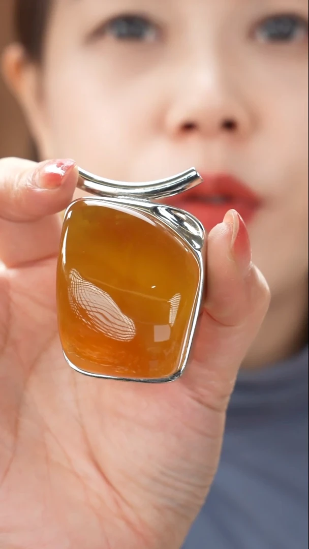 琥珀吊坠(不含链)未镶嵌特色蜜蜡吊坠