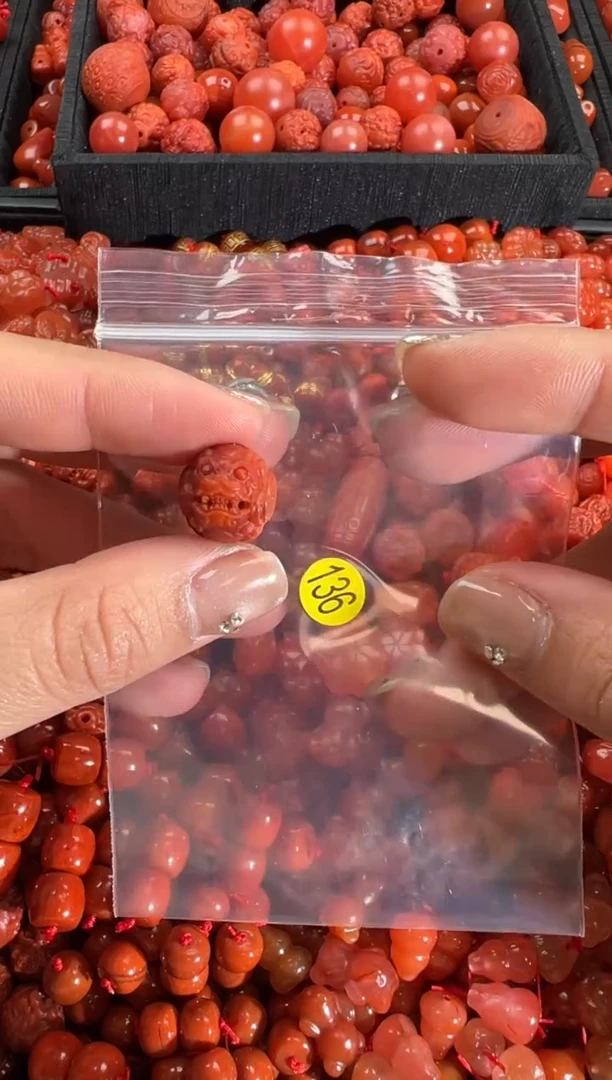 【闪购商品】南红玛瑙颈饰未镶嵌1