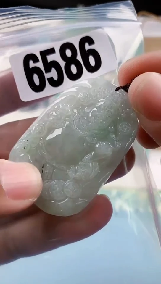 【闪购商品】翡翠挂件未镶嵌天然翡翠吊坠挂件