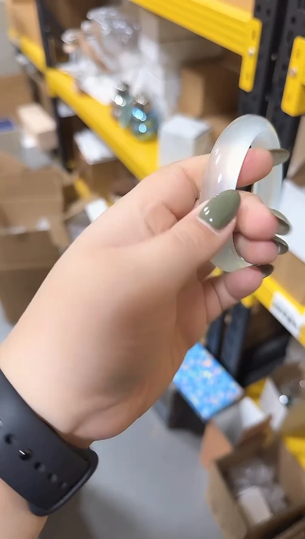 858号镯子