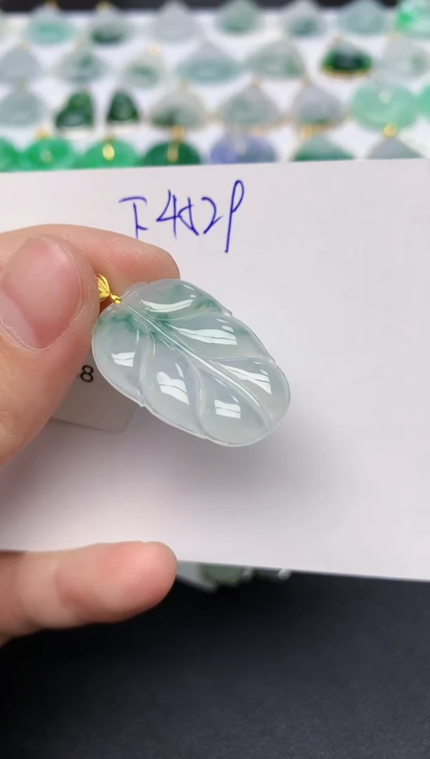 颈饰18K金镶嵌翡翠天然缅甸A货翡翠百元以上9元证书费自理