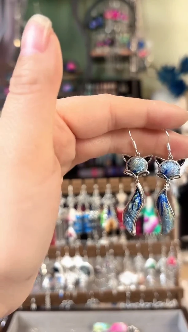 彩云南阁非遗老绣苗银饰品602