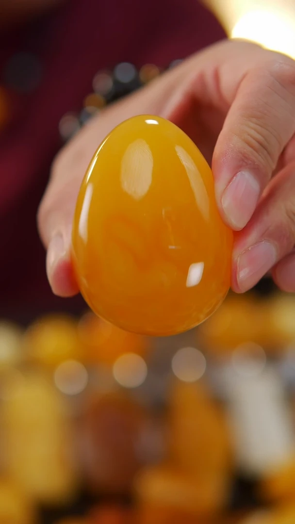 【闪购商品】蜜蜡裸石未镶嵌焦皮料水滴51.2