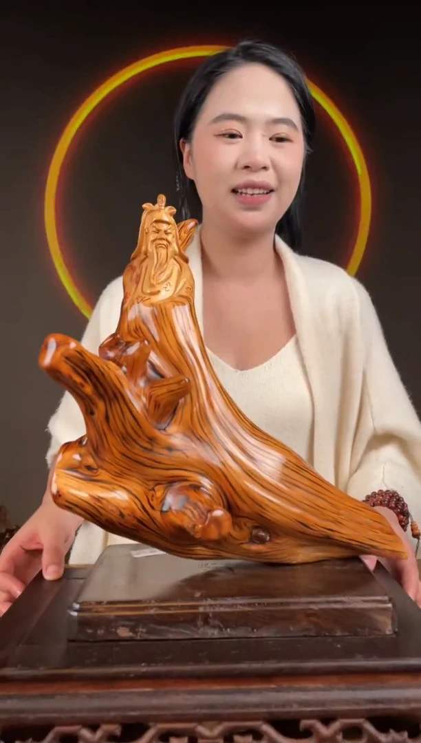 柏木（崖柏）手工摆件,先抢先得! 编号:197