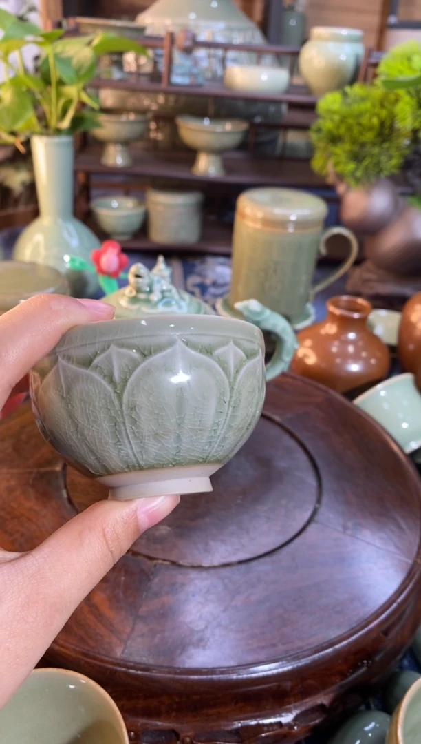 【闪购商品】XG001百级碎莲瓣杯1只窑变微瑕