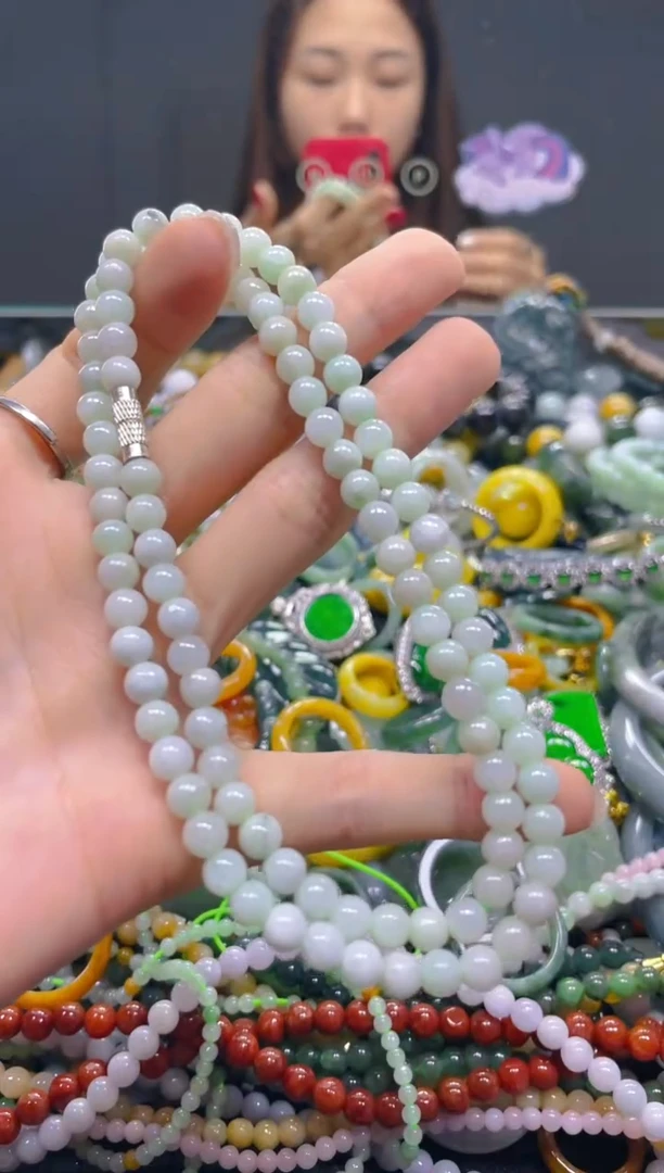 颈饰未镶嵌翡翠5MM/P/翡翠A货，一件也是批发价
