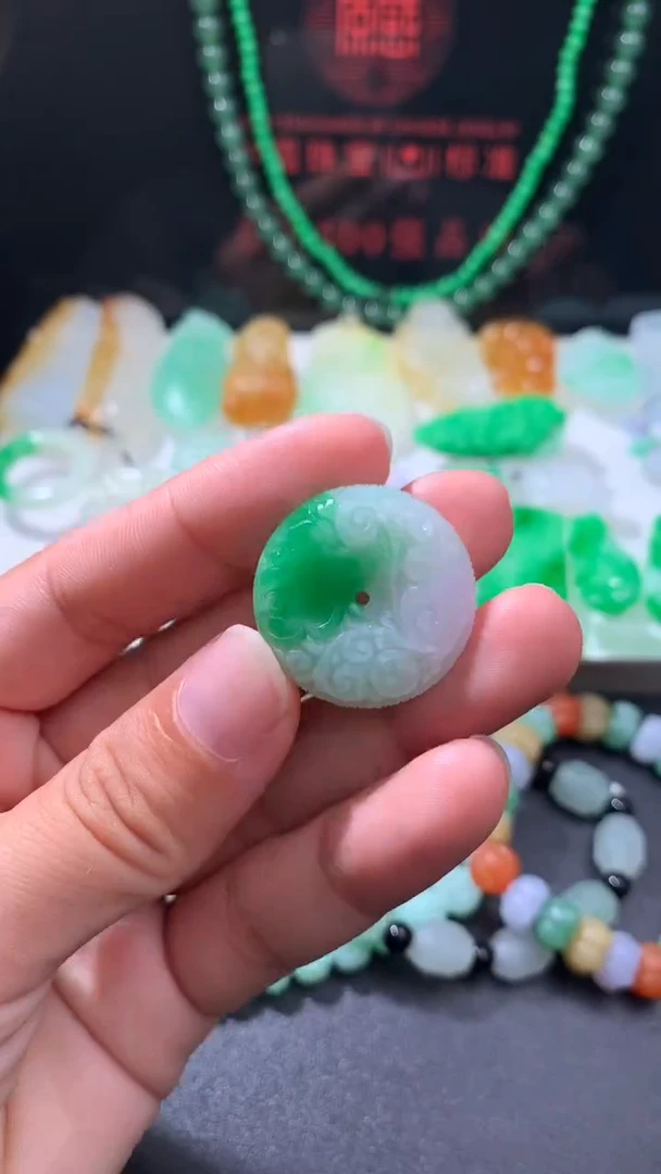 未镶嵌定制翡翠