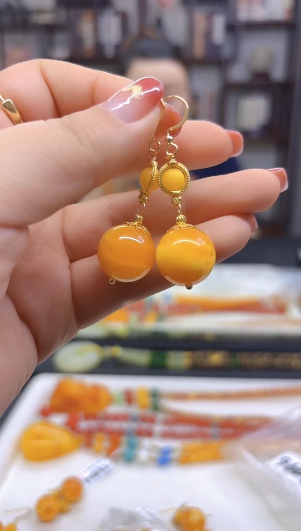 【闪购商品】蜜蜡耳饰14K金镶嵌耳坠E496