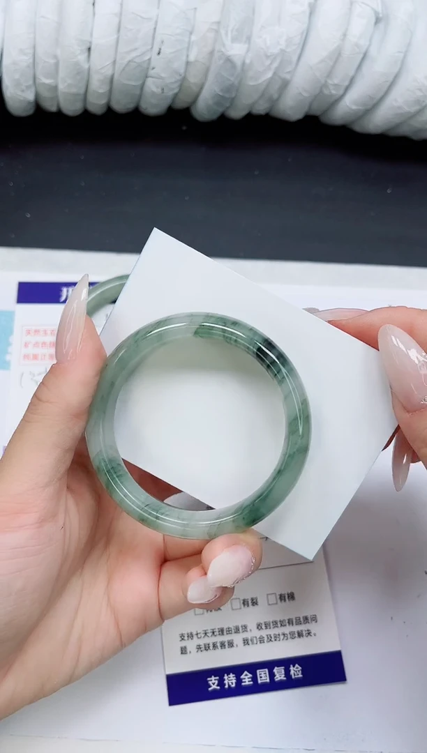 未镶嵌手镯石英质玉A126-52`53