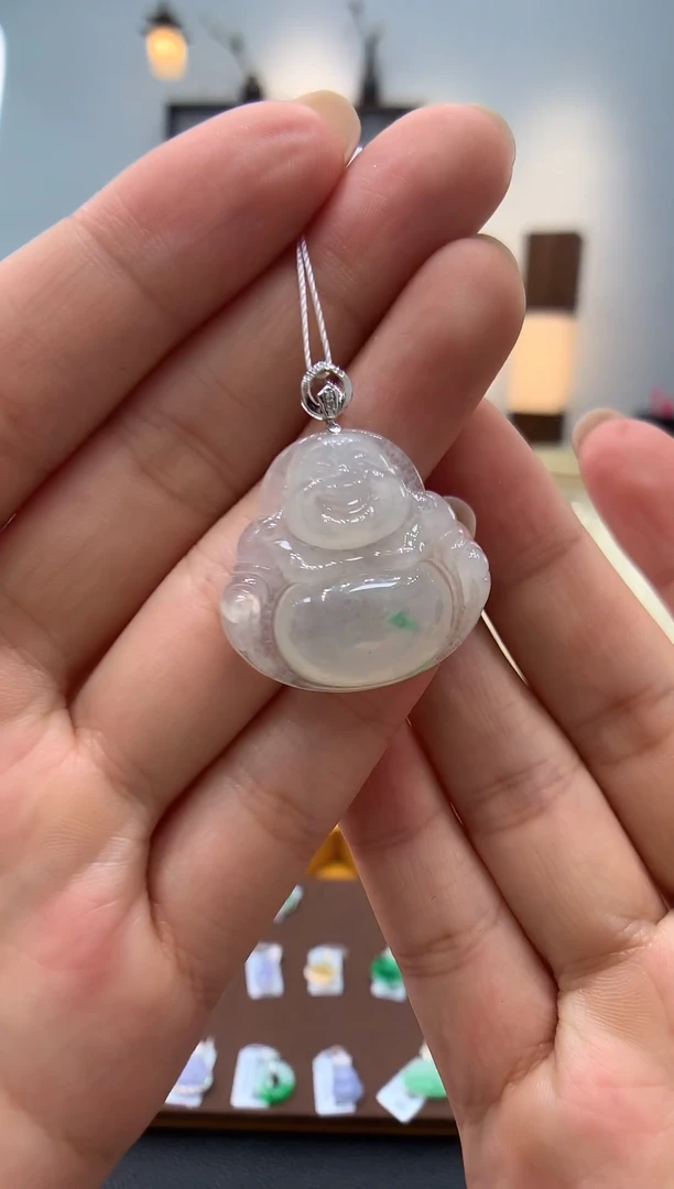 颈饰18K金镶嵌翡翠佛公