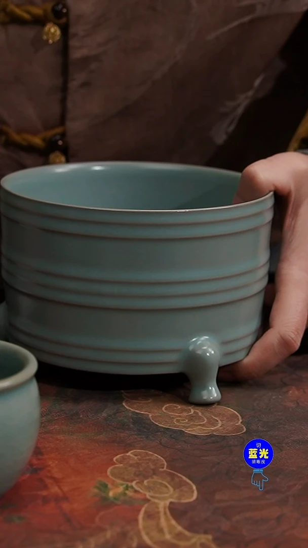 摆件瓷瑕品清凉寺原矿釉三足樽（中）120